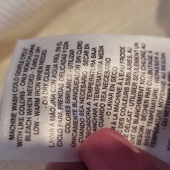 Jessica Simpson Cream Button-Down Women's Top - Picture 6 of 6